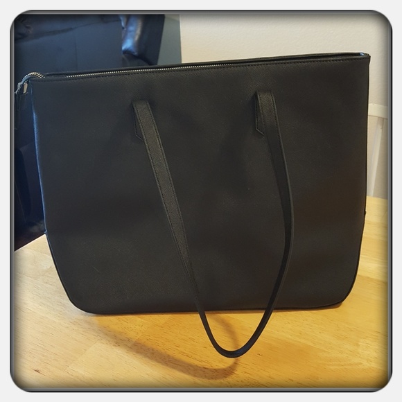 Vera Bradley Black Saffiano Faux Leather Tote - Picture 4 of 7